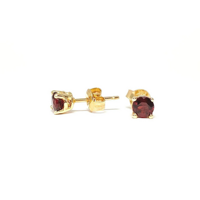 14 Karat Yellow Gold Garnet Stud Earrings