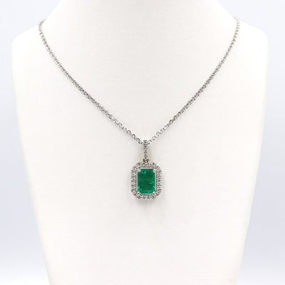 14 Karat White Gold Emerald and Diamond Necklace